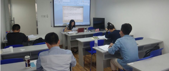 【法亞小語種】趙星老師的出國班上課進(jìn)行時