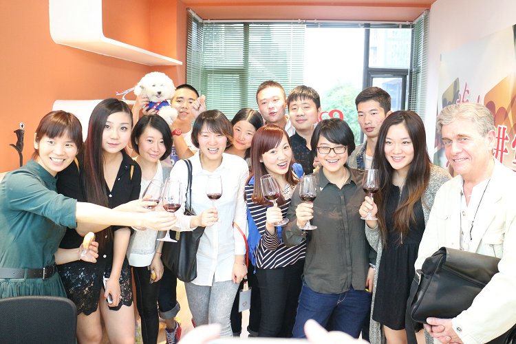 【法亞小語種】紅酒節(jié)活動(dòng)