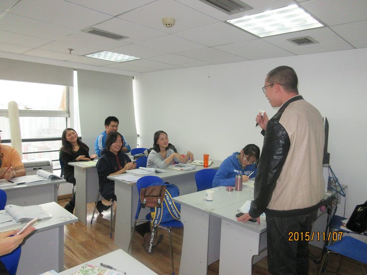 【法亞小語種】俄語班學(xué)生互動