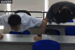 戰(zhàn)斗的班級教你如何背單詞