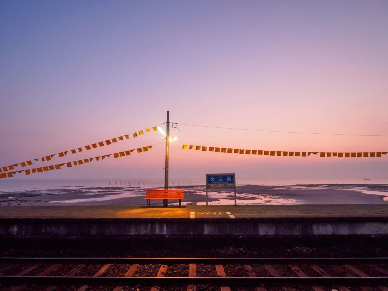 日本這些讓人驚嘆的“千與千尋系”海邊車站，每一站都好想去打卡~