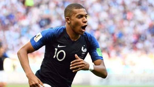 “被總統(tǒng)看中的男人”姆巴佩這周要來中國踢球了！